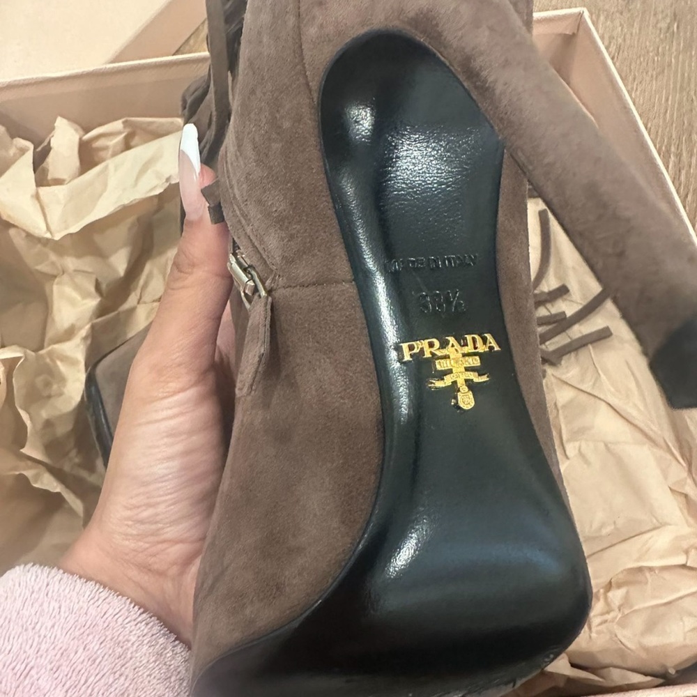 Prada boots - Picture 2 of 6